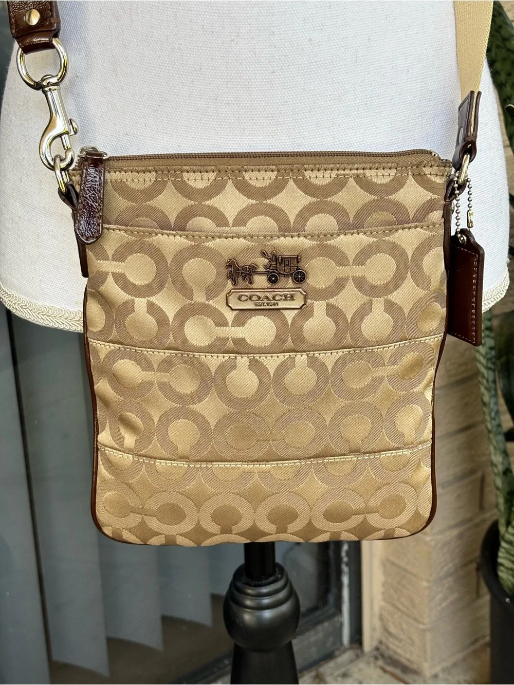 Coach Madison Op Art Signature Jacquard Swingpack Crossbody Beige Brown